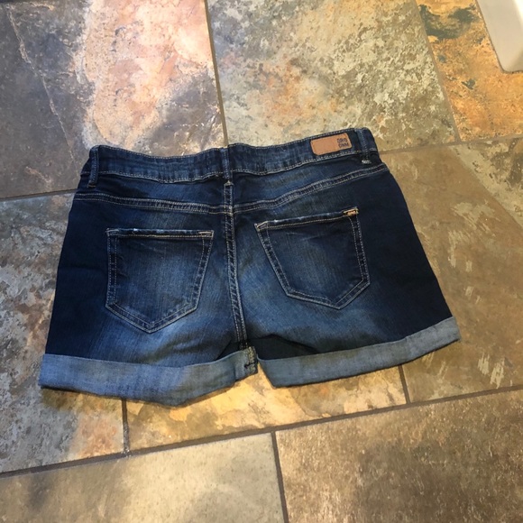 Garage Denim Dark Wash Shorts - Picture 3 of 5